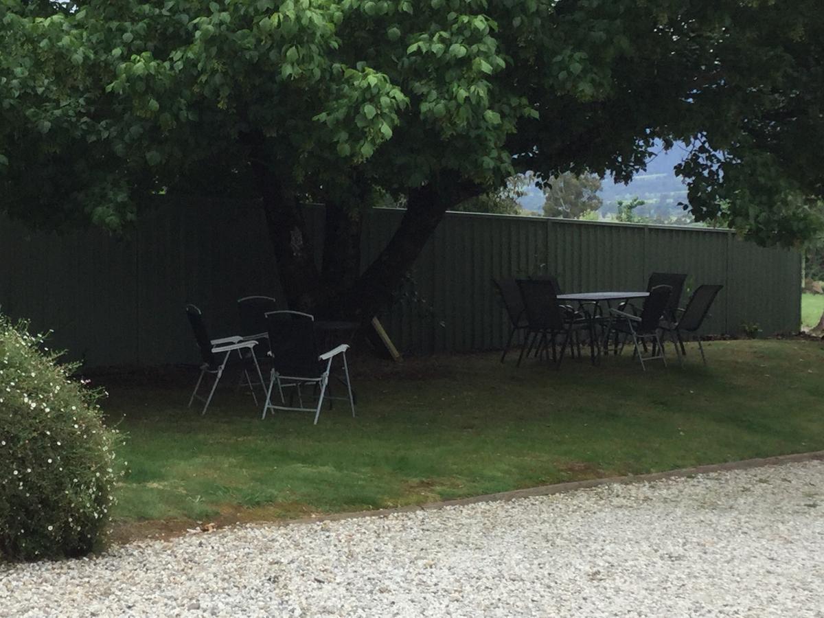 Bogong Moth Motel Mount Beauty Exterior photo
