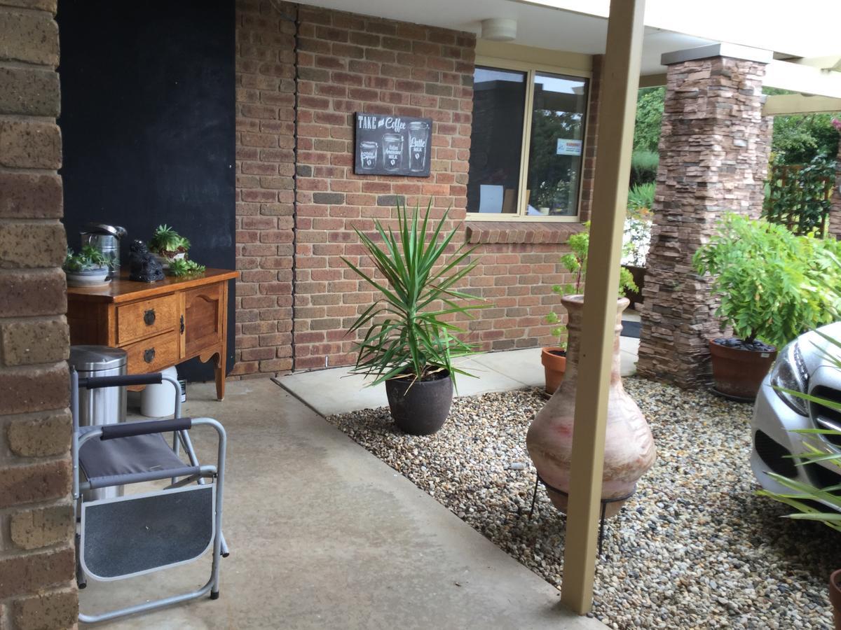 Bogong Moth Motel Mount Beauty Exterior photo